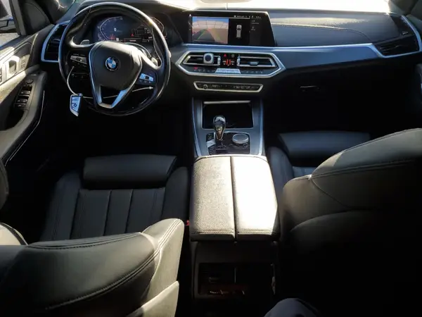 5UXCR6C55KLL26695 2019 BMW X5 - Image 8