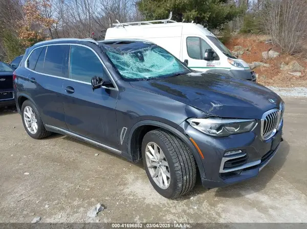 5UXCR6C55KLL27667 2019 BMW X5 - Image 1