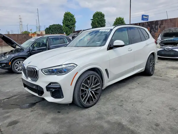 5UXCR6C55KLL35669 2019 BMW X5 - Image 1