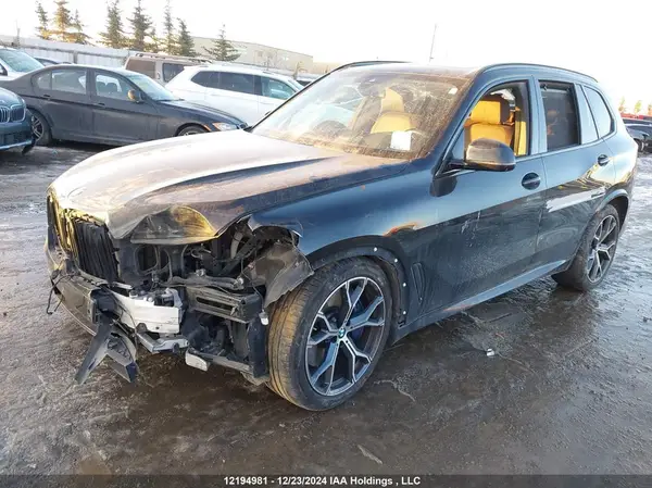 5UXCR6C55KLL39396 2019 BMW X5 - Image 2
