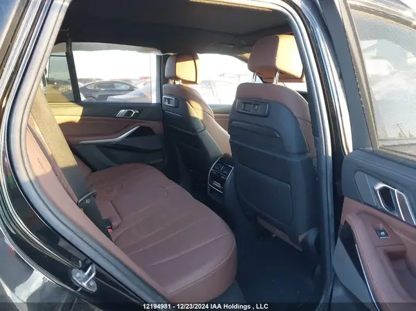 5UXCR6C55KLL39396 2019 BMW X5 - Image 8