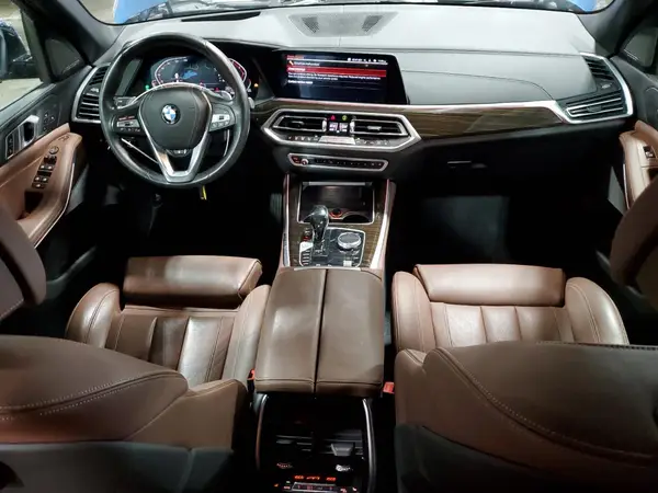 5UXCR6C55KLL60720 2019 BMW X5 - Image 8