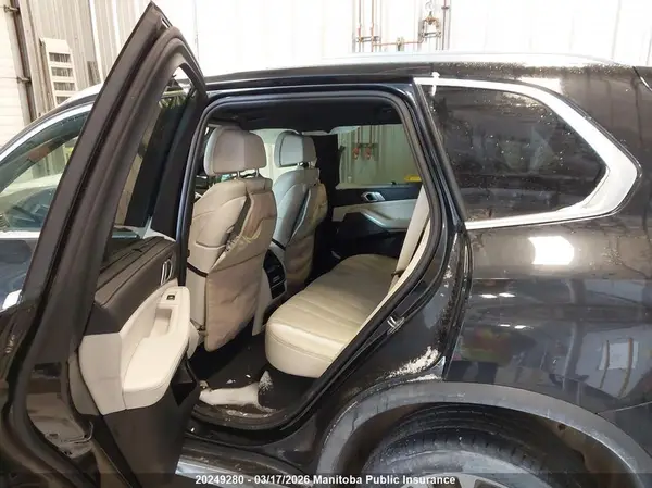 5UXCR6C55KLL60765 2019 BMW X5 - Image 8