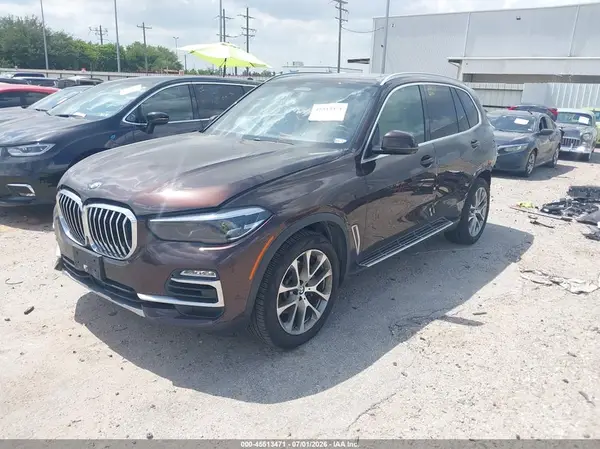 5UXCR6C55KLL63519 2019 BMW X5 - Image 2