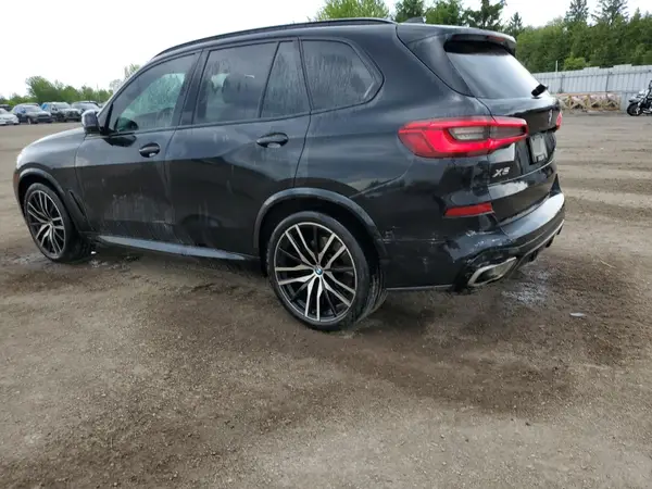 5UXCR6C56KLK78995 2019 BMW X5 - Image 2