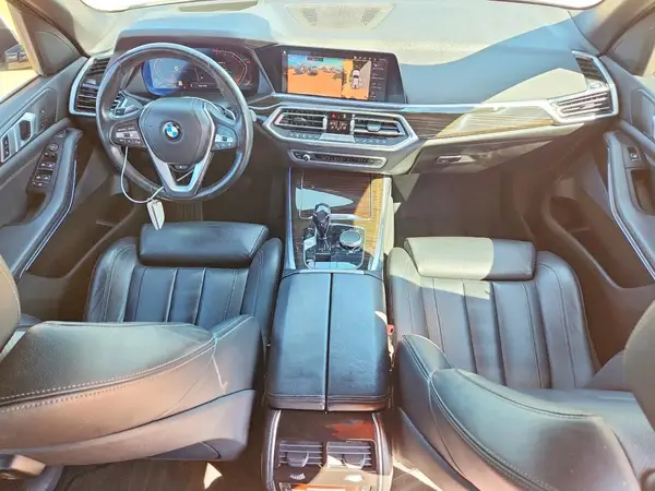 5UXCR6C56KLK81038 2019 BMW X5 - Image 8