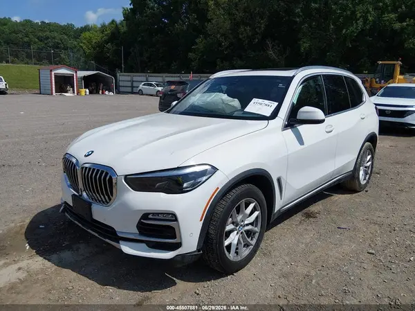 5UXCR6C56KLK82089 2019 BMW X5 - Image 2