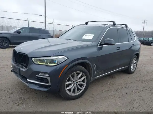 5UXCR6C56KLK83971 2019 BMW X5 - Image 2