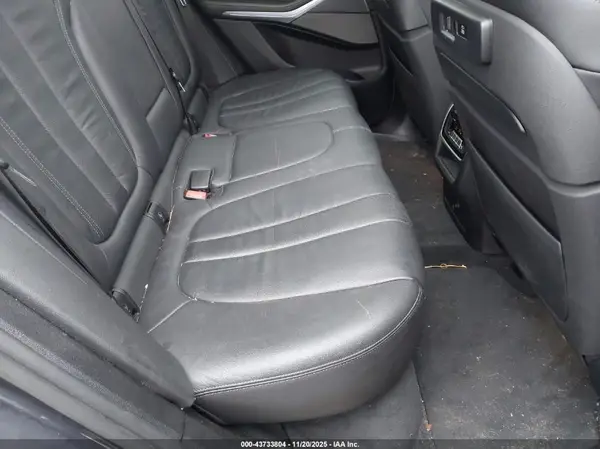 5UXCR6C56KLK83971 2019 BMW X5 - Image 8