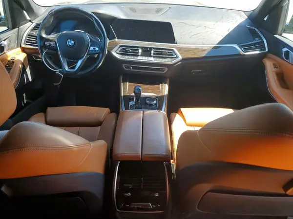 5UXCR6C56KLK89012 2019 BMW X5 - Image 8