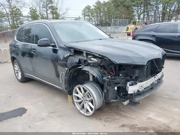 5UXCR6C56KLL01093 2019 BMW X5 - Image 1