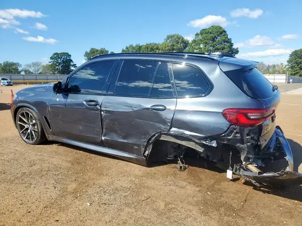 5UXCR6C56KLL05659 2019 BMW X5 - Image 2