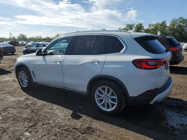 5UXCR6C56KLL05712 2019 BMW X5 - Image 2