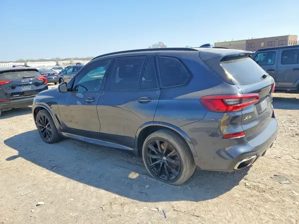 5UXCR6C56KLL05743 2019 BMW X5 - Image 2