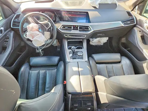 5UXCR6C56KLL06830 2019 BMW X5 - Image 8