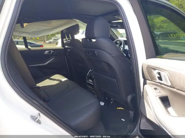 5UXCR6C56KLL09971 2019 BMW X5 - Image 8