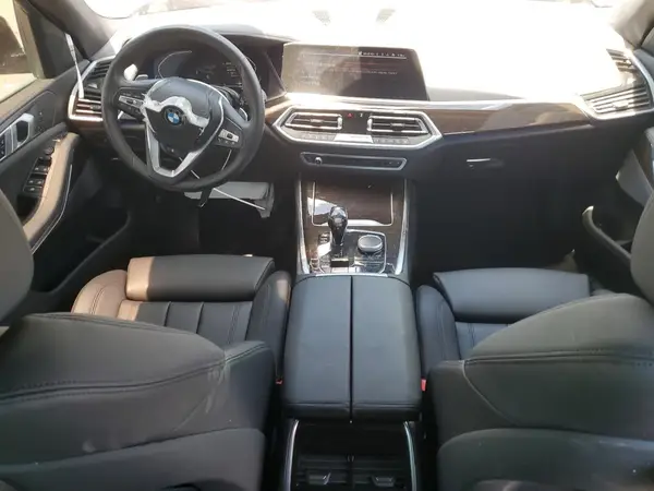 5UXCR6C56KLL21327 2019 BMW X5 - Image 8