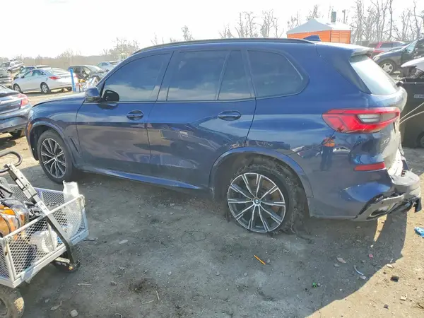 5UXCR6C56KLL26642 2019 BMW X5 - Image 2