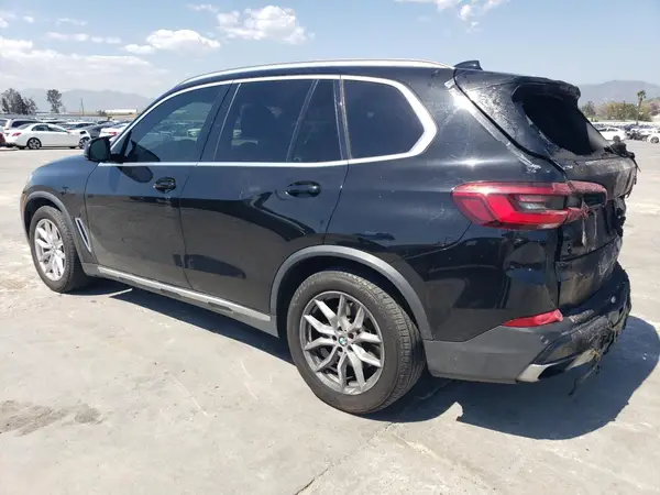 5UXCR6C56KLL27323 2019 BMW X5 - Image 2
