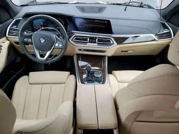 5UXCR6C56KLL35776 2019 BMW X5 - Image 8