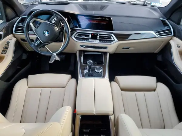 5UXCR6C56KLL36376 2019 BMW X5 - Image 8