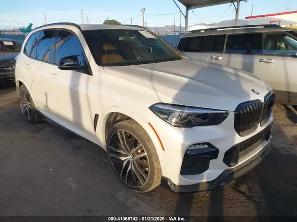 5UXCR6C56KLL39617 2019 BMW X5 - Image 1