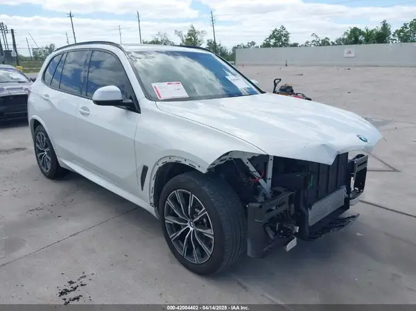 5UXCR6C56KLL52965 2019 BMW X5 - Image 1