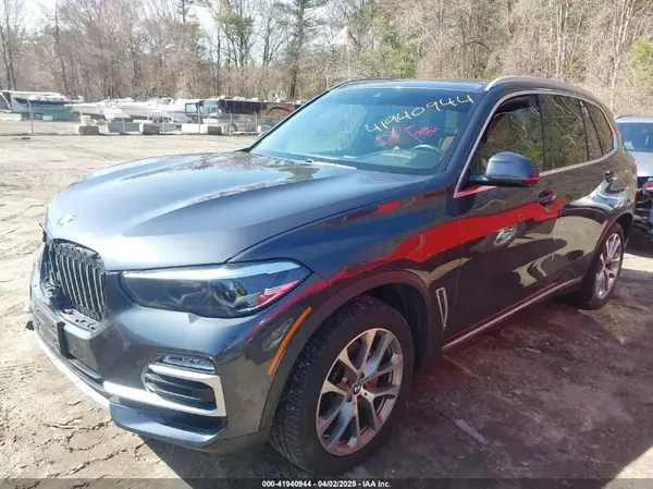 5UXCR6C56KLL52979 2019 BMW X5 - Image 2