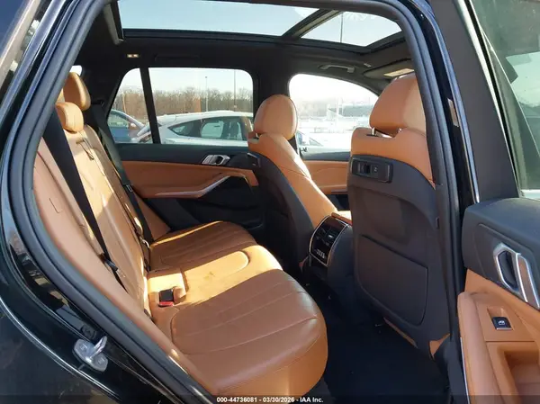 5UXCR6C57KLK79847 2019 BMW X5 - Image 8