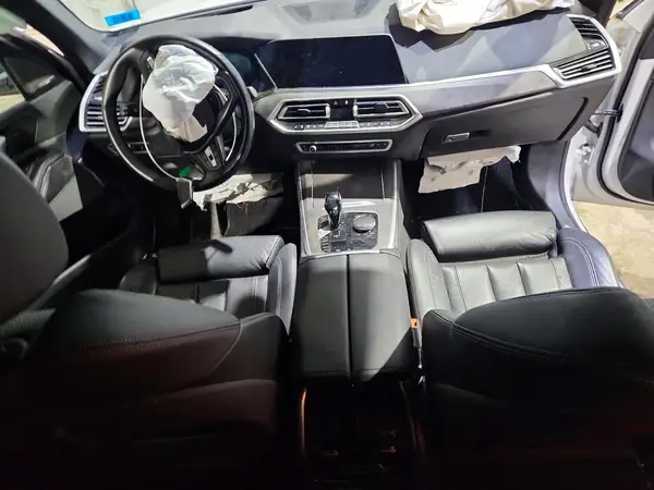 5UXCR6C57KLK84174 2019 BMW X5 - Image 8