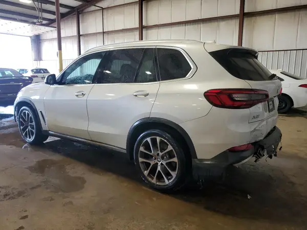5UXCR6C57KLK86684 2019 BMW X5 - Image 2