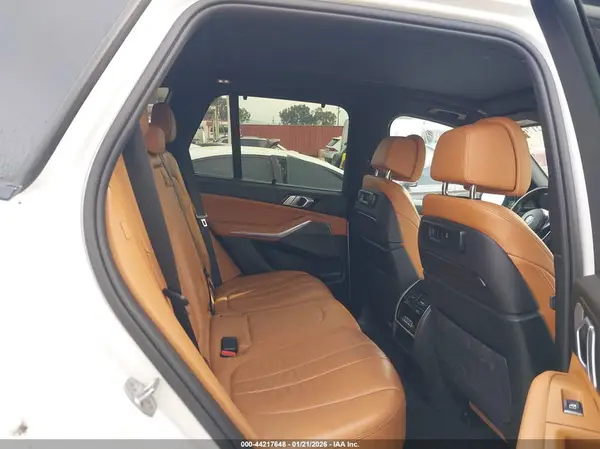 5UXCR6C57KLK87978 2019 BMW X5 - Image 8