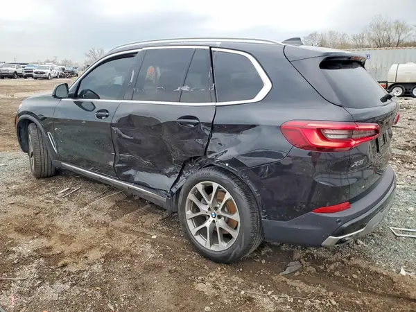 5UXCR6C57KLK88645 2019 BMW X5 - Image 2