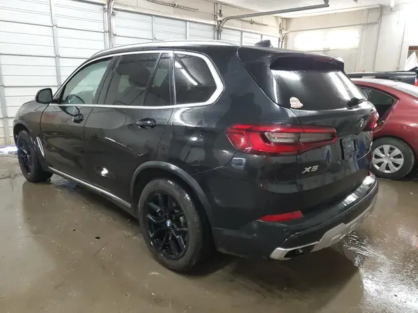 5UXCR6C57KLK88824 2019 BMW X5 - Image 2