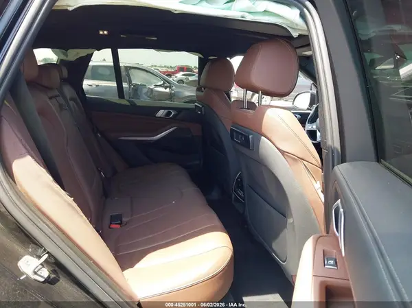 5UXCR6C57KLL05766 2019 BMW X5 - Image 8
