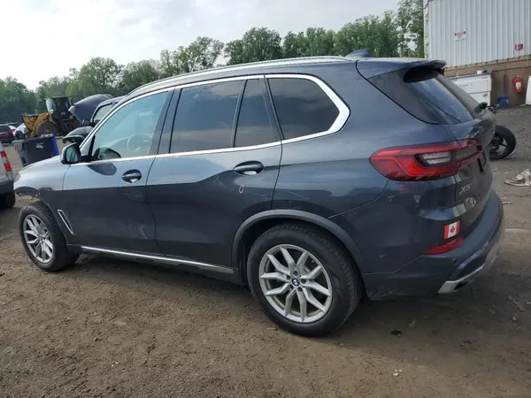 5UXCR6C57KLL11051 2019 BMW X5 - Image 2