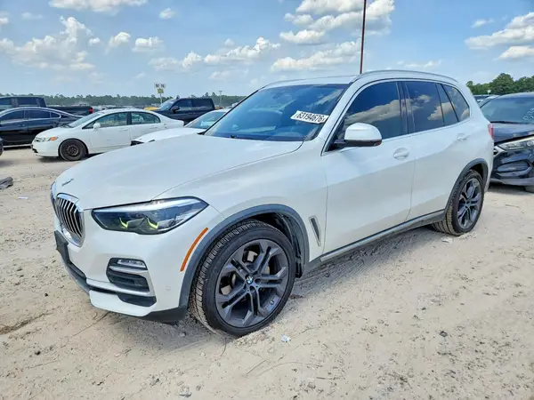5UXCR6C57KLL13866 2019 BMW X5 - Image 1