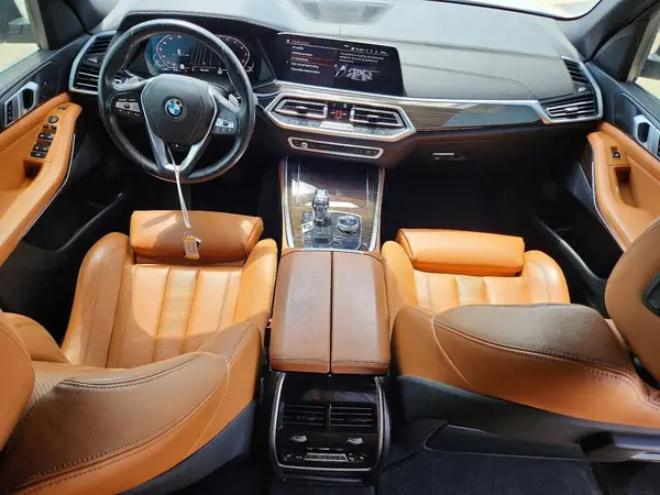 5UXCR6C57KLL13866 2019 BMW X5 - Image 8