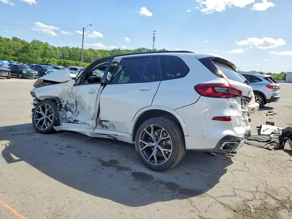 5UXCR6C57KLL22499 2019 BMW X5 - Image 2