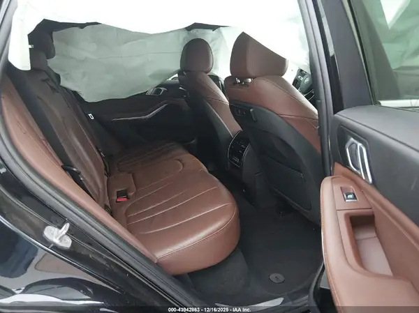 5UXCR6C57KLL23927 2019 BMW X5 - Image 8