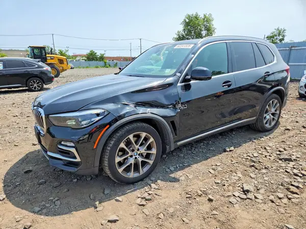 5UXCR6C57KLL38458 2019 BMW X5 - Image 1