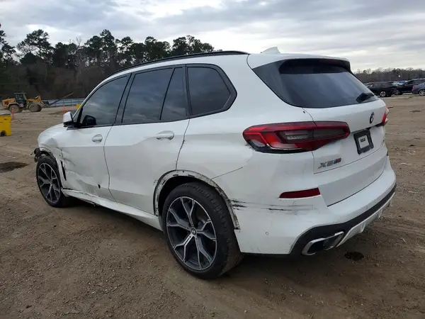 5UXCR6C57KLL39867 2019 BMW X5 - Image 2