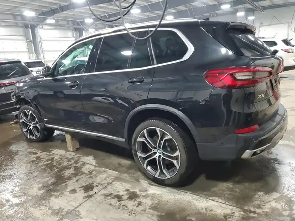 5UXCR6C57KLL51601 2019 BMW X5 - Image 2