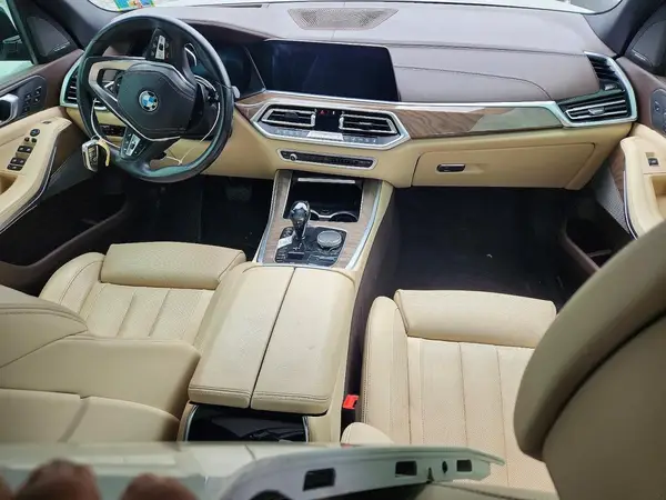 5UXCR6C57KLL53946 2019 BMW X5 - Image 8