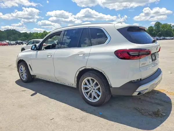 5UXCR6C57KLL60542 2019 BMW X5 - Image 2