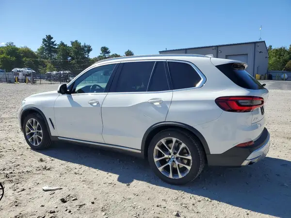 5UXCR6C57KLL61125 2019 BMW X5 - Image 2