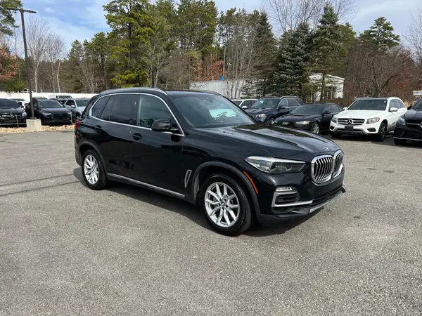 5UXCR6C57KLL62128 2019 BMW X5 - Image 1