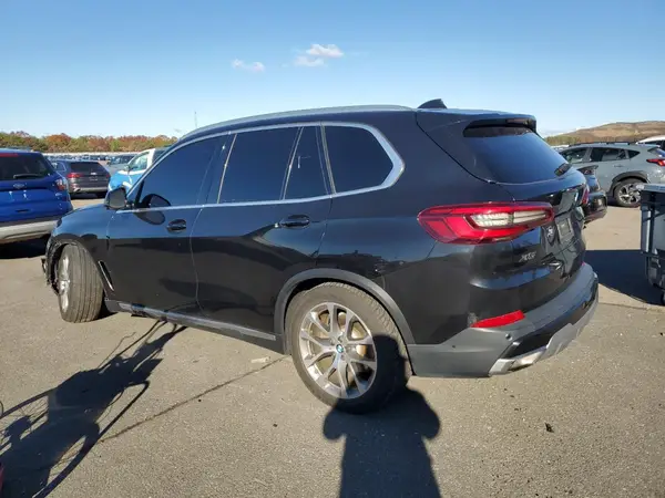 5UXCR6C58KLK79842 2019 BMW X5 - Image 2
