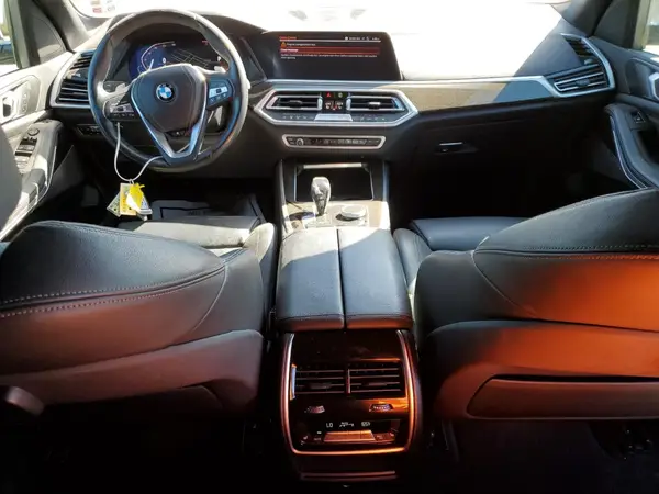5UXCR6C58KLK82708 2019 BMW X5 - Image 8