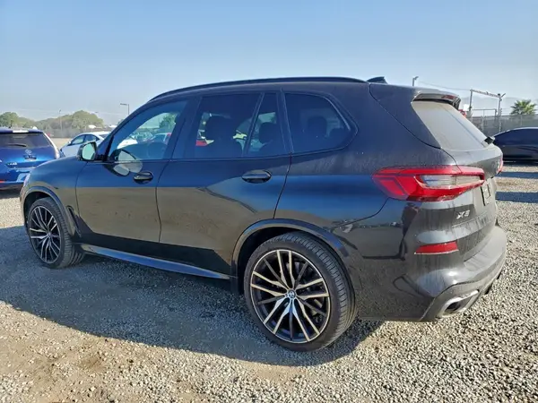 5UXCR6C58KLK83602 2019 BMW X5 - Image 2